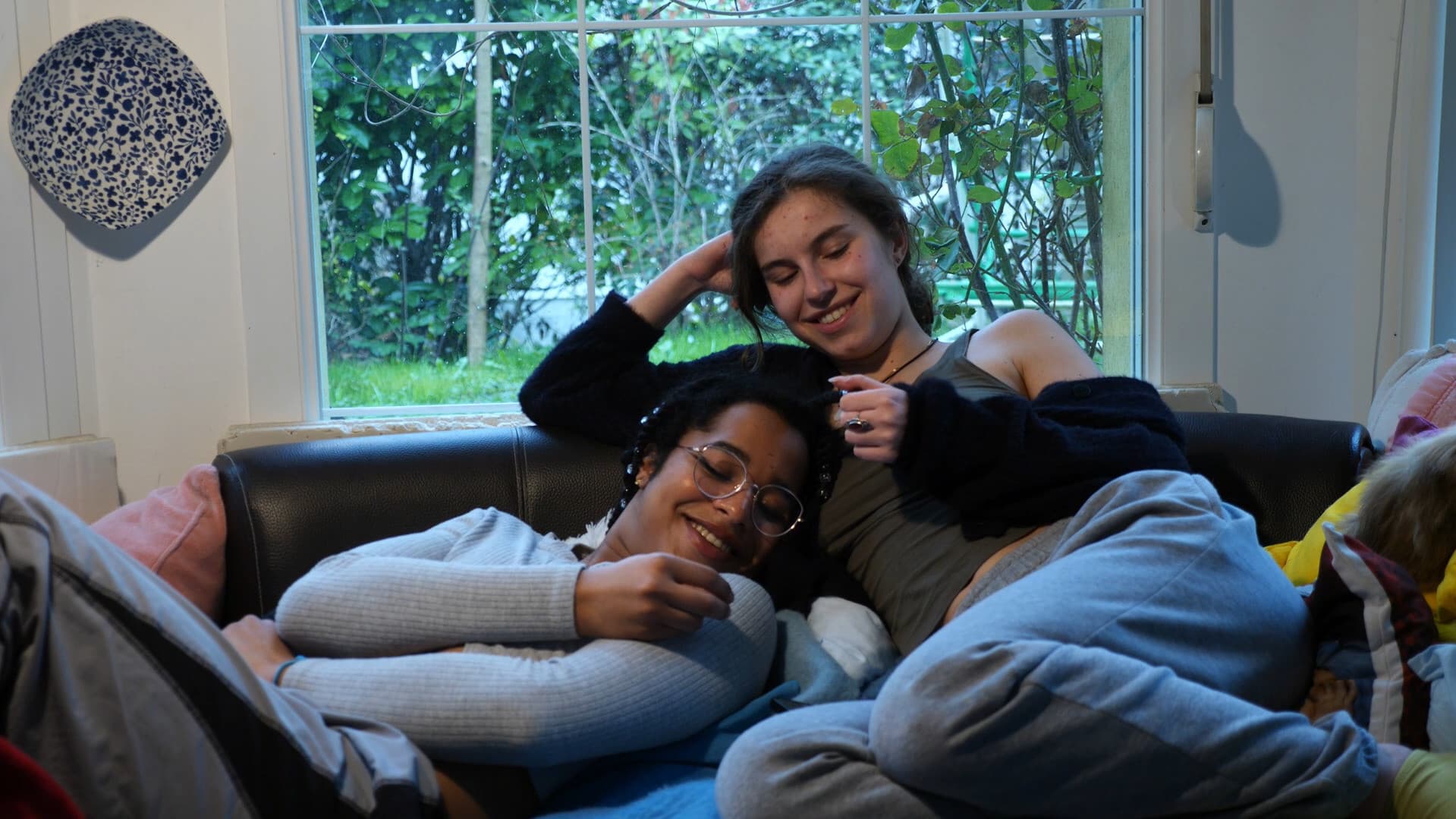 Entre elles