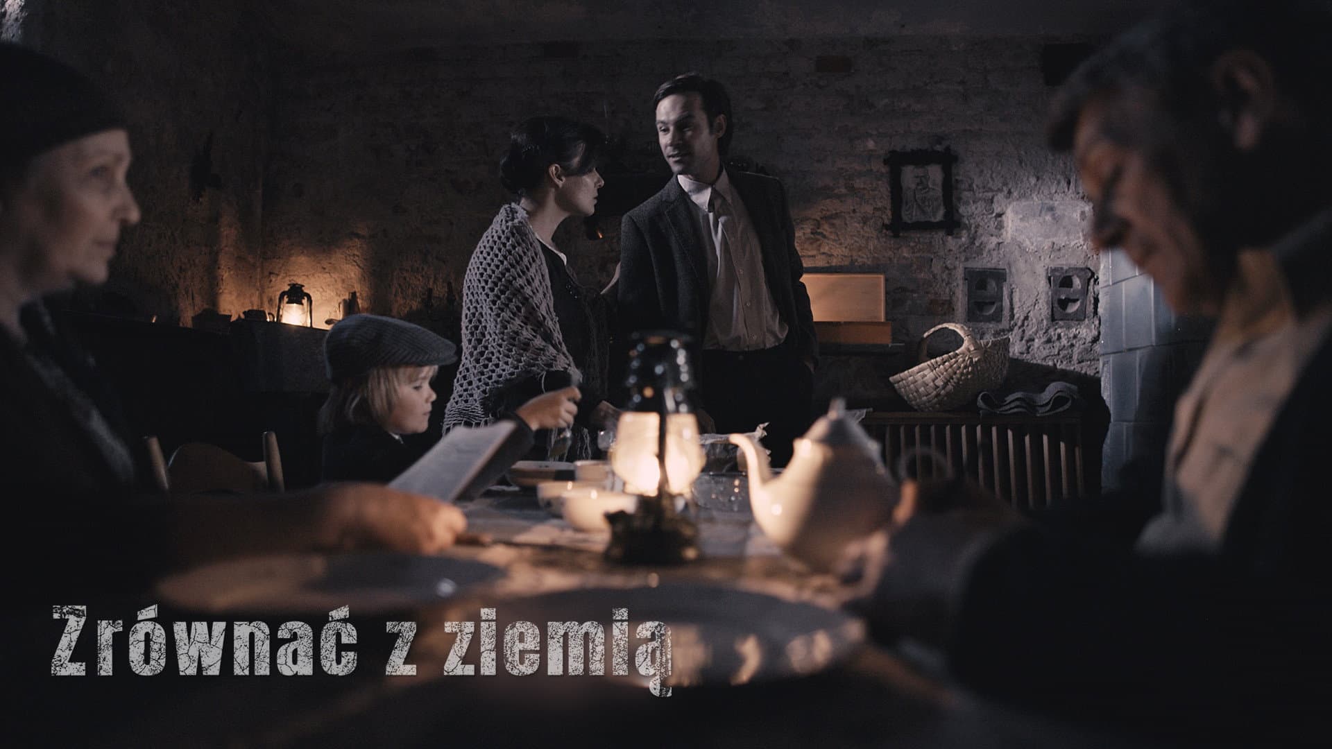 Zrównać z ziemią
