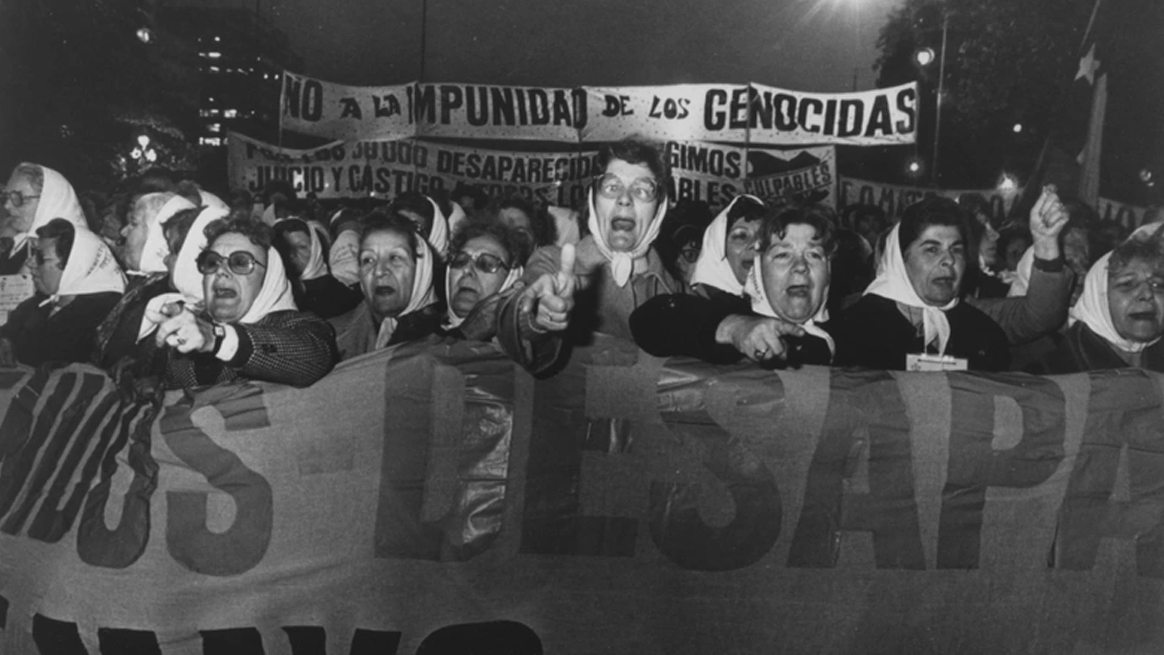 Las Madres de la Plaza de Mayo