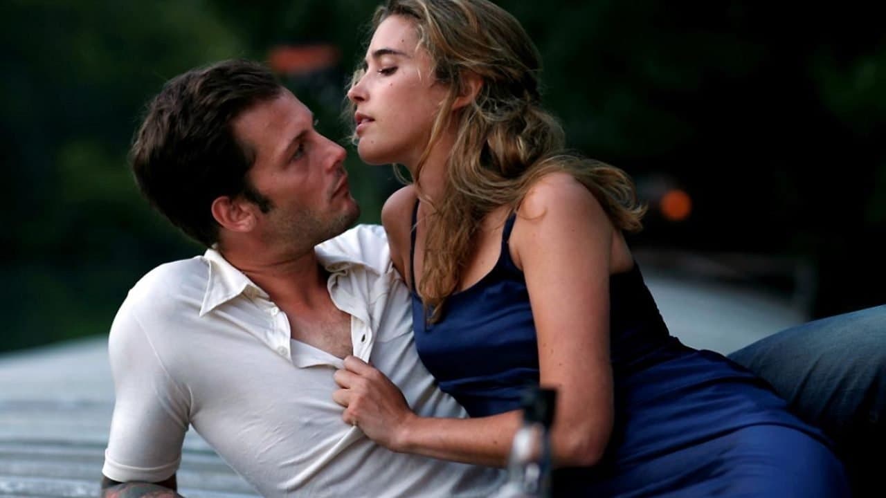 La rubia con los senos al aire