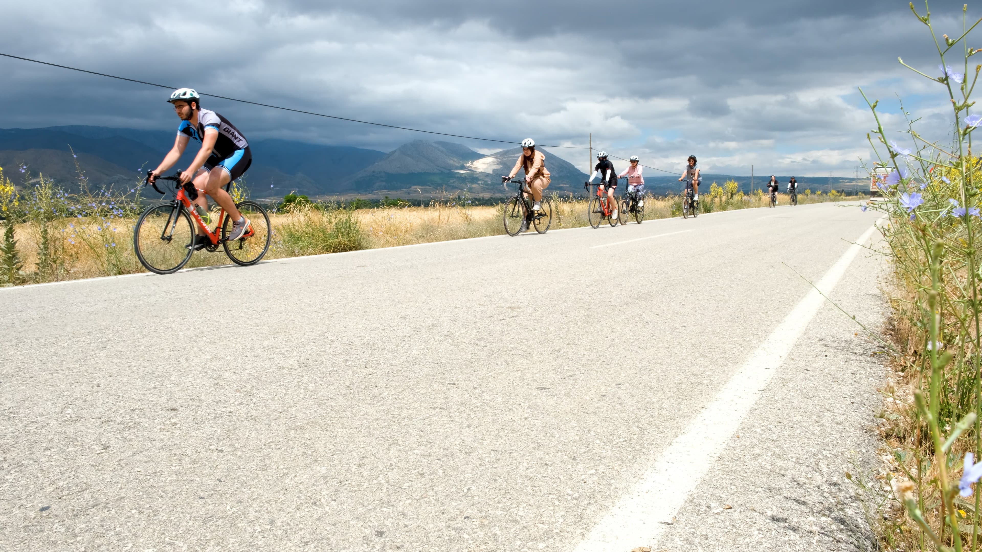 Kaybolan Sularda Pedal Çevirmek