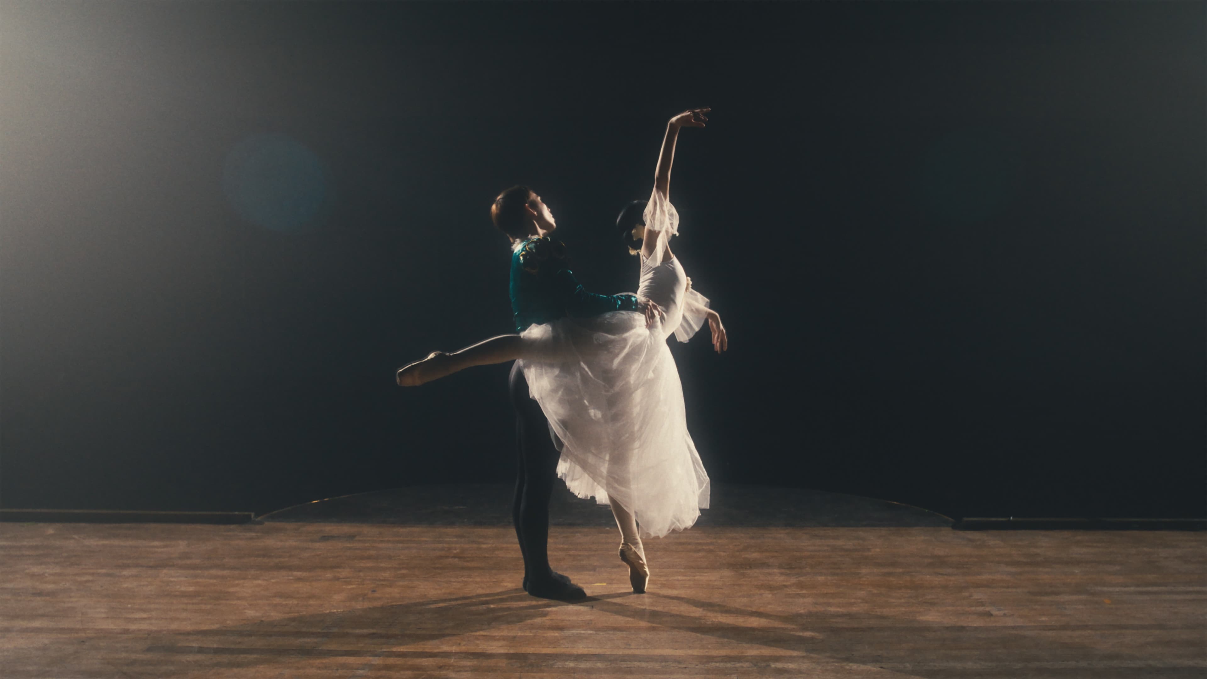Dan, En Pointe
