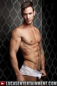 Demian Holt