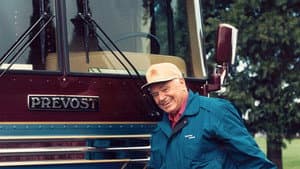 Ernest Borgnine on the Bus — foto 1