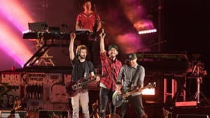 Linkin Park and Friends Celebrate Life in Honor of Chester Bennington — foto 1