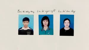 Em bé đồng bóng, em bé ngạo nghễ và em bé đau lòng — foto 2