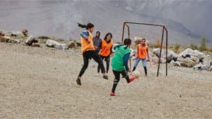 Girls Move Mountains — foto 1