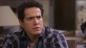 ¿Quién es Carlos en realidad?