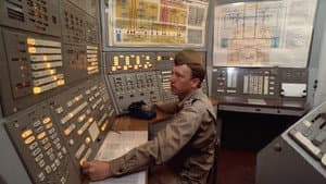 Cold War: The Tech Race — foto 1
