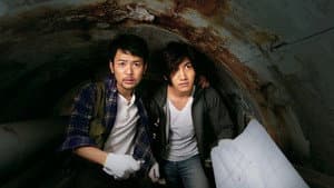 黄金を抱いて翔べ — foto 2