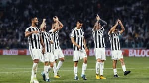 First Team: Juventus — foto 1