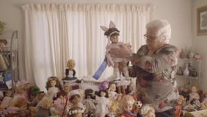 Edith Gibson has 3000 Dolls — foto 4