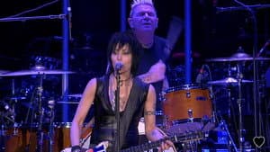 Joan Jett & The Blackhearts LIVE - Chicago, IL 2015 — foto 9