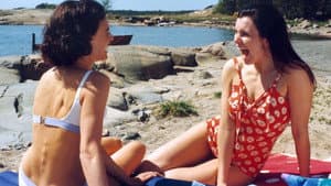 Underbara kvinnor vid vatten — foto 1