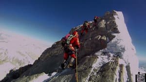 Death Zone: Cleaning Mount Everest — foto 3