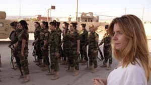 Stacey on the Front Line: Girls, Guns and Isis — foto 2