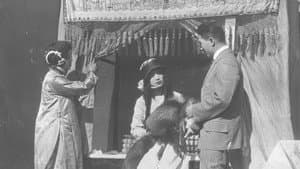The Curse of Quon Gwon: When the Far East Mingles with the West — foto 1