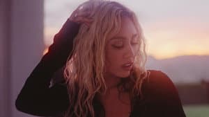 Miley Cyrus - Endless Summer Vacation (Backyard Sessions) — foto 2