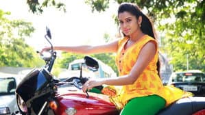 Aarambame Attagasam — foto 2