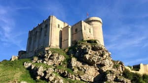 The Glorious Story of Castles — foto 1