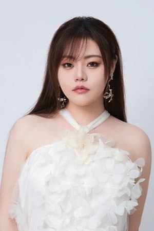 杨默依