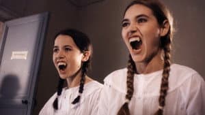 Les deux orphelines vampires — foto 1