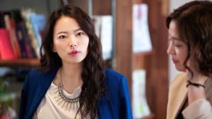 출중한 여자 — foto 1