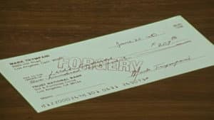 Check Fraud: Paper and Persuasion — foto 1