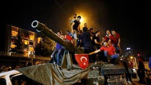 Kampf auf der Bosporus-Brücke - Die Türkei und der gescheiterte Putschversuch — foto 1