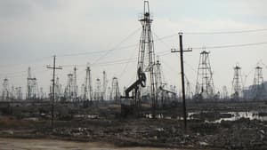 A Crude Awakening — foto 1