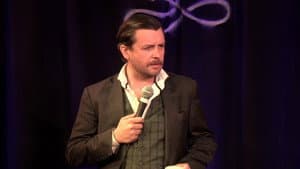 Thom Tuck Goes Straight to DVD — foto 1