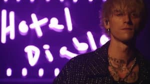 Machine Gun Kelly - Hotel Diablo (Live from The Roxy) — foto 1