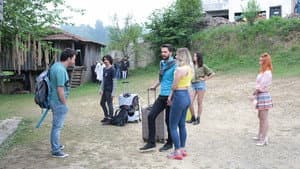 Üç Harflilerin Musallat Olduğu Büyülü Konakta Ruh Çağıran Gençlerin Hazin Hikayesi — foto 10