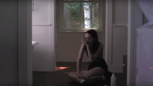 Lying — foto 2