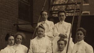 Daring Women Doctors: Physicians in the 19th Century — foto 1