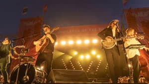 Mumford & Sons - Delta Tour Live — foto 1
