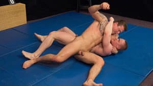 No Holds Barred Nude Wrestling 49 — foto 2