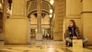 € (Euro) - un cortometraggio di Andrea Ventura — foto 1