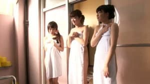 石和温泉で見つけたお嬢さん 温泉なんだからタオル一枚で挑戦は当たり前！！ ビッショリ濡れたタオルから透ける乳首を一般客にジロジロ見られて超ビンダチ！！ 温泉で人生は波乱万丈だ！ゲーム （DOD） — foto 1