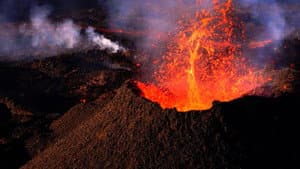Volcanoes: dual destruction — foto 1