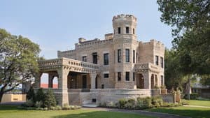 Remodelación En Pareja: El Castillo De Waco — foto 4
