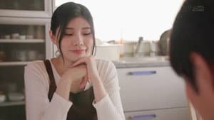 民泊を営む美人妻が宿泊客に欲求不満を挑発されて NTR セックス。やみつきになって旦那に隠れてヤりまくった3泊4日 神木麗 — foto 1