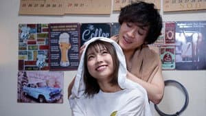 「次に会えるのは、1ヶ月後だね…。」遠距離恋愛の彼女と限られた時間の中で精子が無くなるまで激しく中出しを求め続けた純愛絶倫性交。 — foto 1