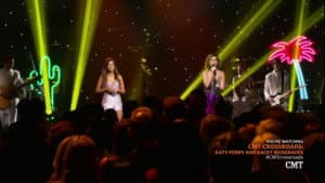 Katy Perry and Kacey Musgraves: CMT Crossroads — foto 1