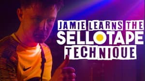 Jamie Learns the Sellotape Technique — foto 1