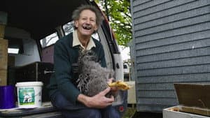 Pecking Order — foto 1