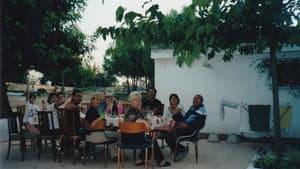 Baix la garrofera — foto 1
