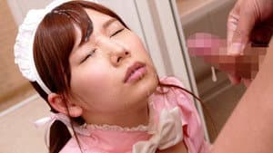 IPX-021 めちゃカワ敏感おしっこメイド つむぎはドジでおもらしなダメなメイドなんです。 明里つむぎ — foto 2