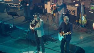 Mike + the Mechanics + Paul Carrack - Live at Shepherds Bush London — foto 2