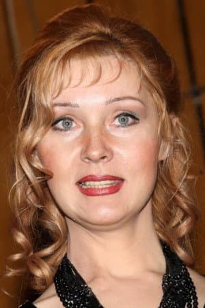 Анна Тихонова